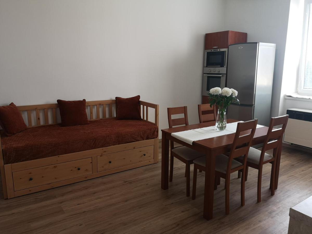 Fine Apartment In Centrum Of Slany With Aircondition Slaný Exterior foto